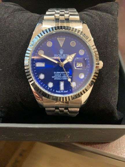 Silver w/ Blue Face Rolex Submariner Oyster Perpetual (Unverified)