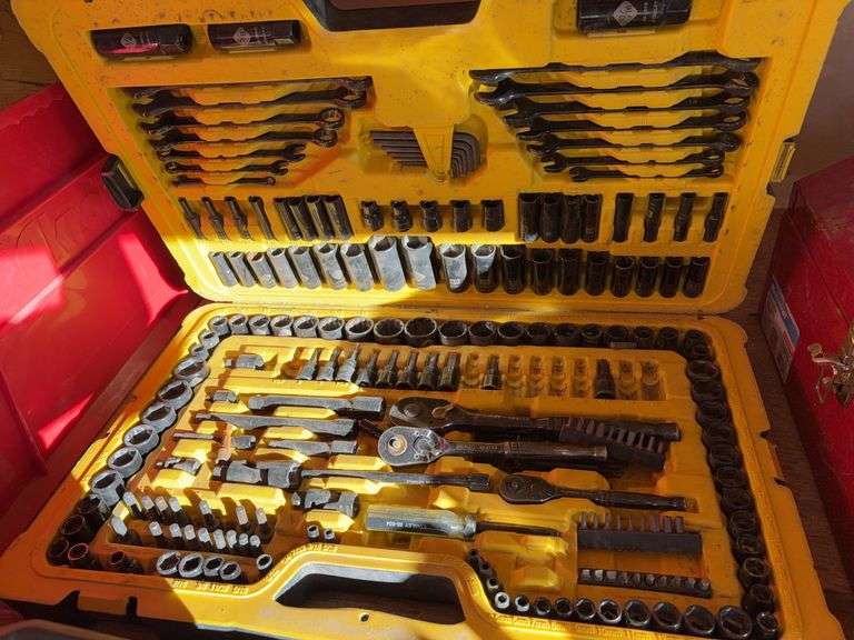 Large Complete Mechanics Socket & Wrench Set in Hard Case - Hanna Auctions