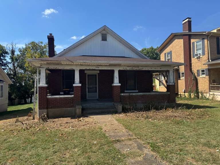 ABSOLUTE AUCTION 3BD 1BA HISTORIC DOWNTOWN HOME