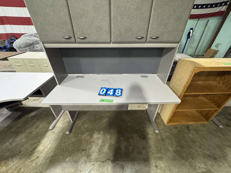 DESK WITH CABINET HUTCH