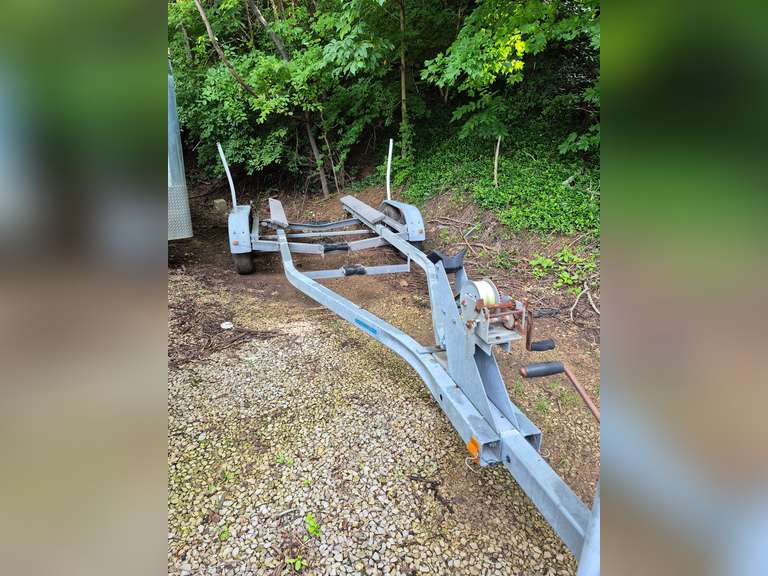 20FT BOAT TRAILER