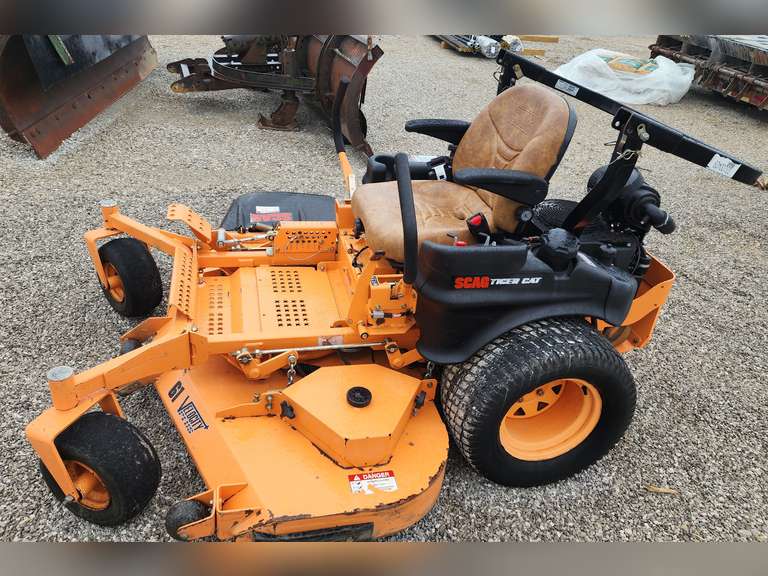 SCAG TIGER CAT ZERO TURN MOWER