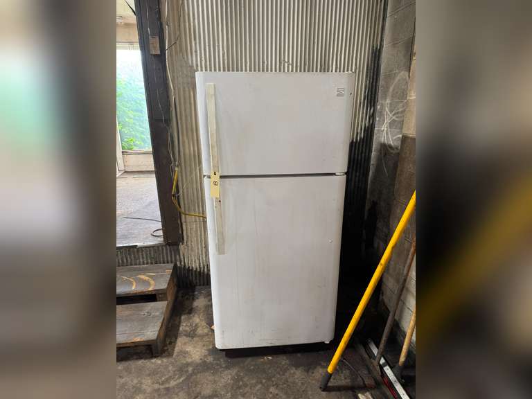 KENMORE REFRIGERATOR WITH FREEZER