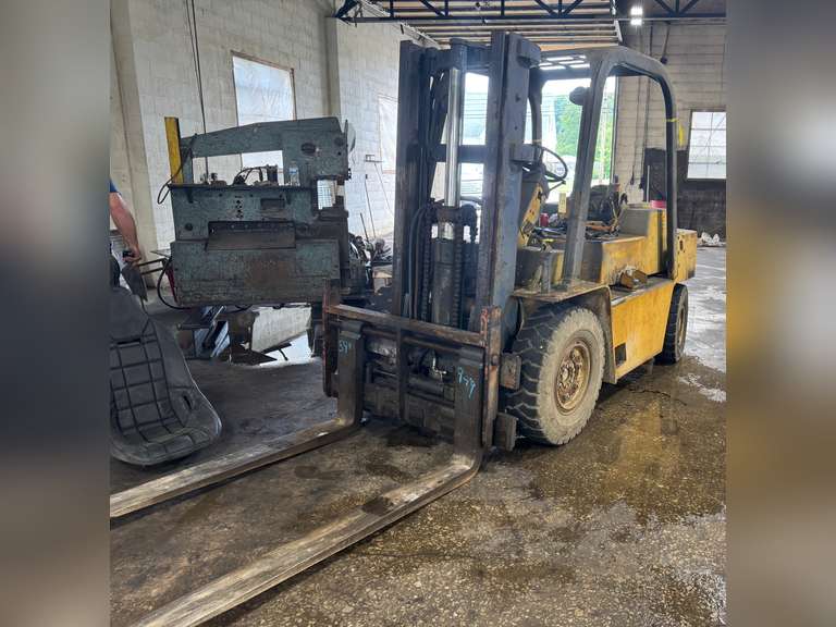CATERPILLAR V80E FORKLIFT