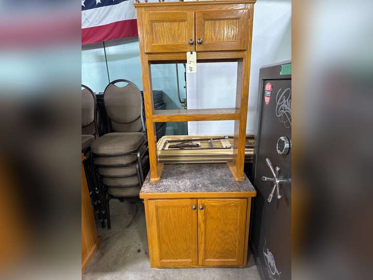 CABINET WITH HUTCH