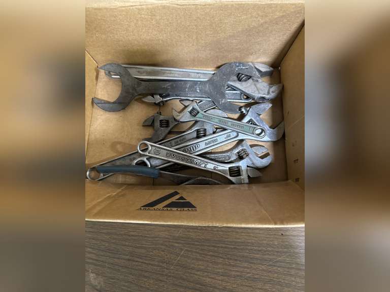 ADJUSTABLE WRENCHES