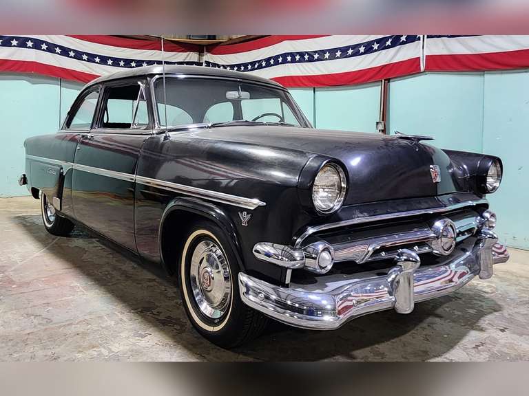 1954 FORD CUSTOMLINE - ONE OWNER! 