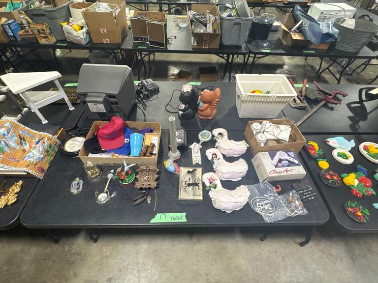 FULL TABLE - CUCKOO CLOCK, ETC.
