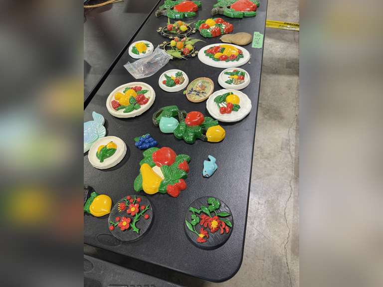FULL TABLE - CERAMIC KITCHEN DECOR