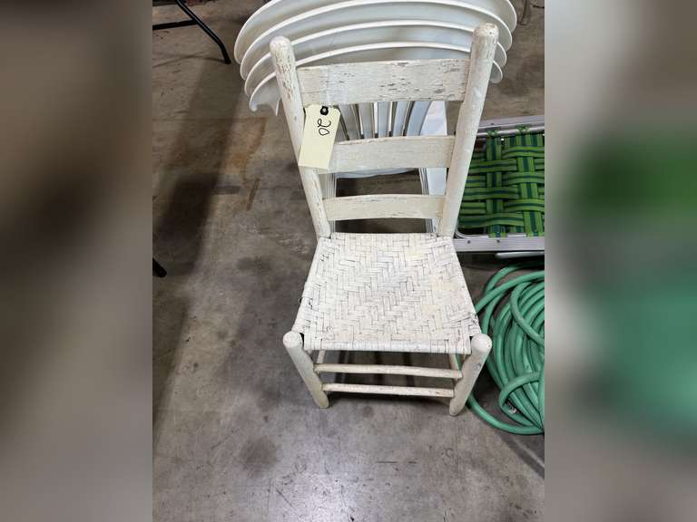 LADDER BACK CAIN BOTTOM KITCHEN CHAIR