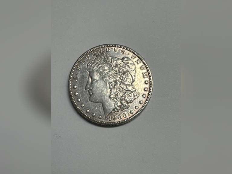 1900 SILVER MORGAN DOLLAR