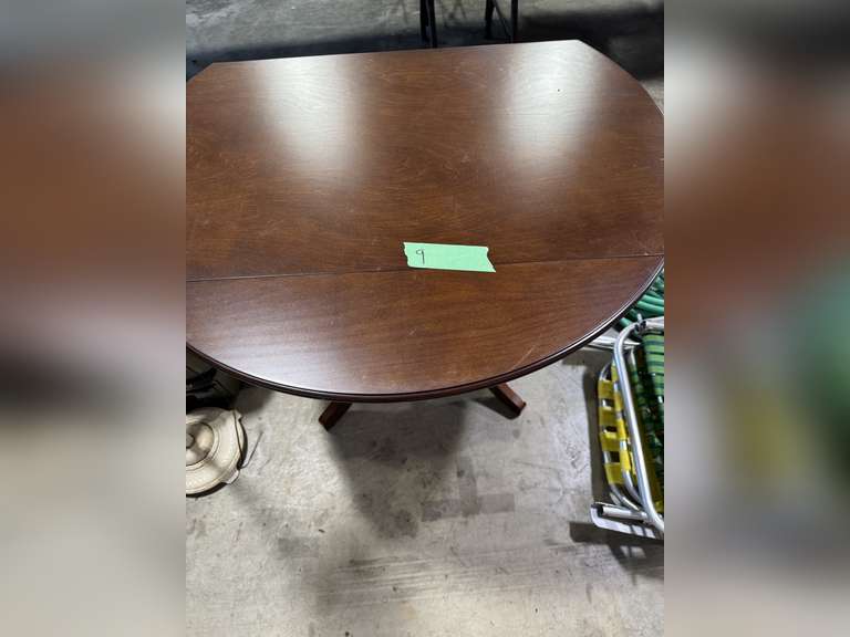DROP LEAF ROUND TABLE