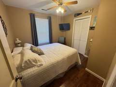 2 BED / 2 BATH COTTAGE & LOT