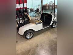 GOLF CART