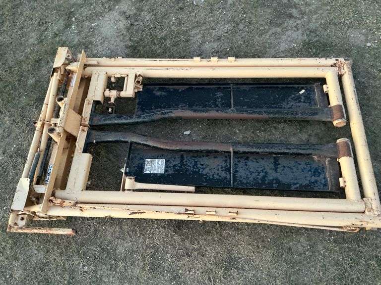 Head gate