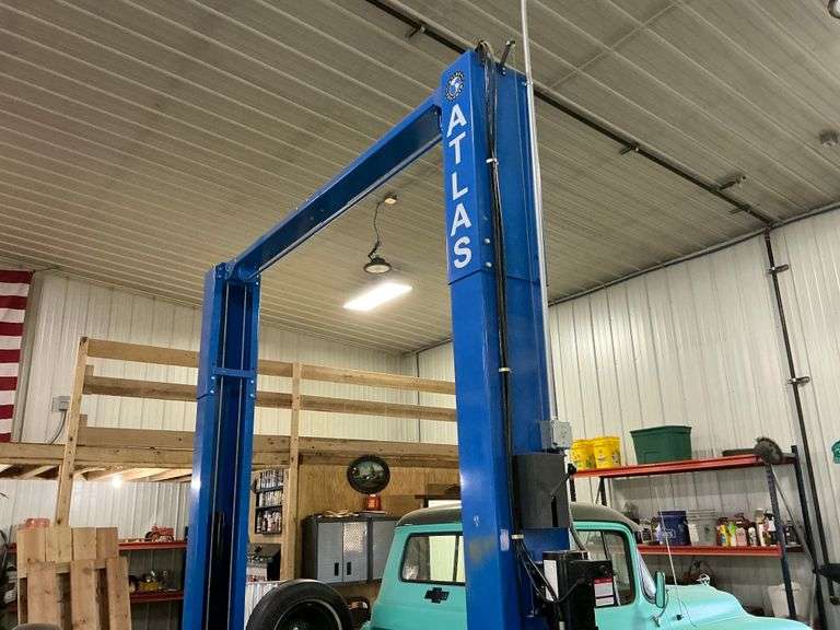 Atlas 2 post car lift