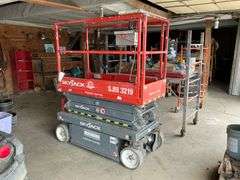 Skyjack scissor lift 3219