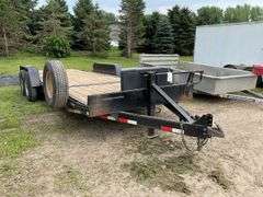 2015 Dressen flat bed trailer