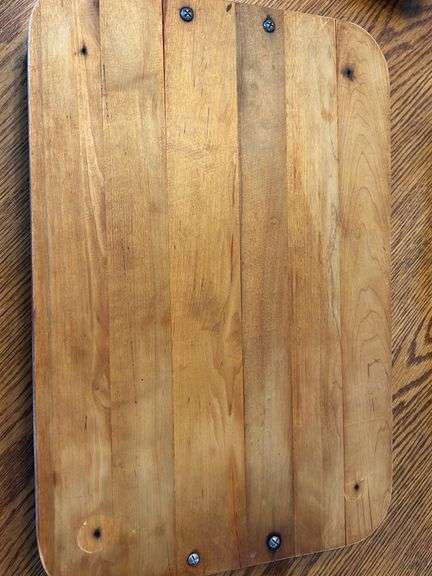 Wooden cutting board