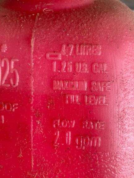 Gas cans