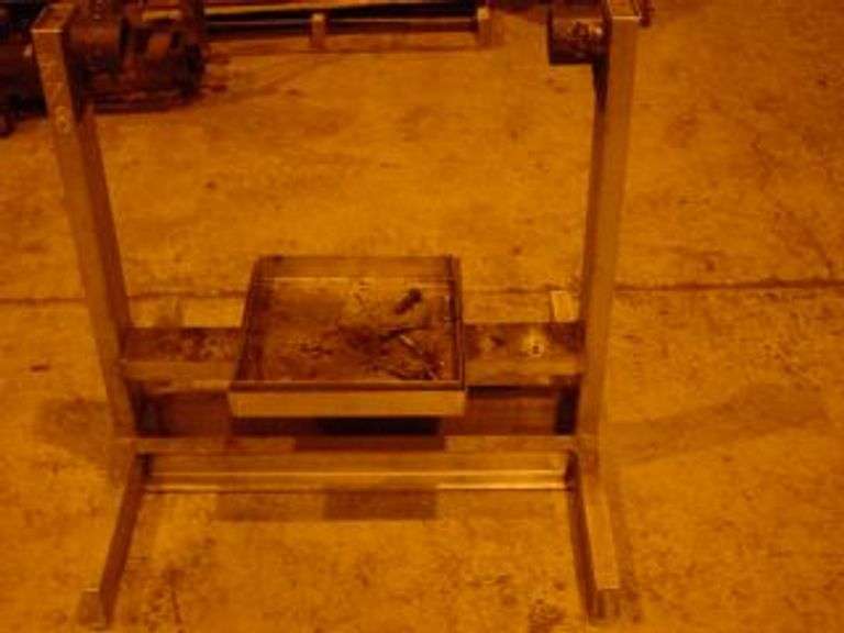 TRANSMISSION (?) REPAIR STAND A Gregg Auctions