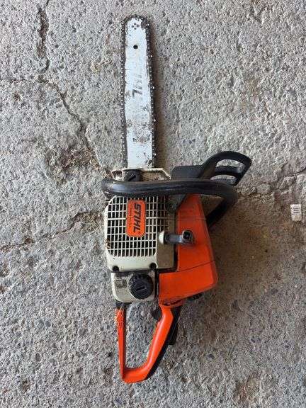 Stihl 021 chainsaw