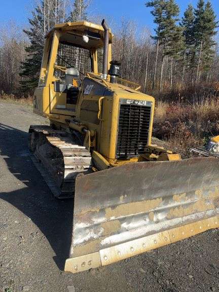 2005 Caterpillar D3G XL bulldozer