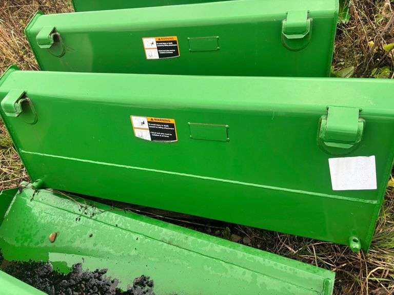New John Deere 50" compact tractor bucket