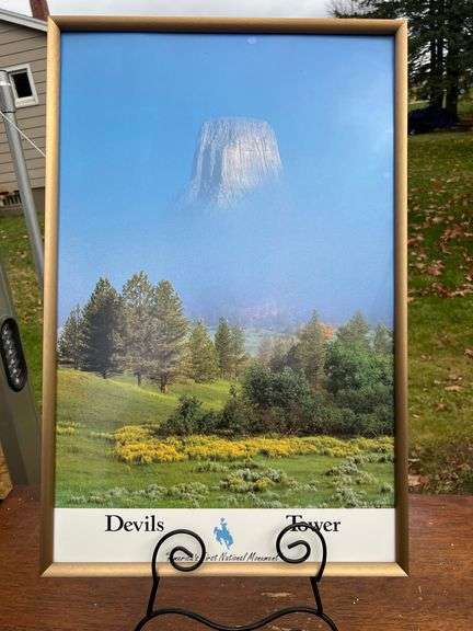 DEVILS TOWER Picture