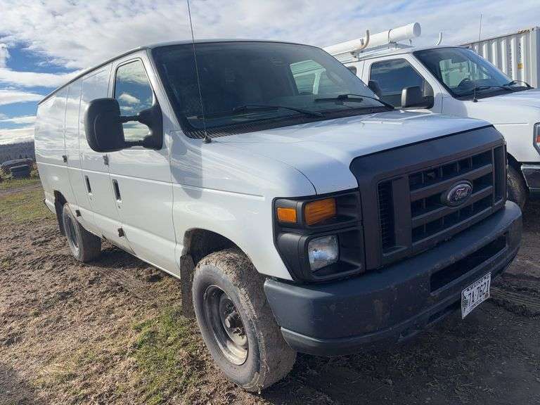 2014 FORD E-250