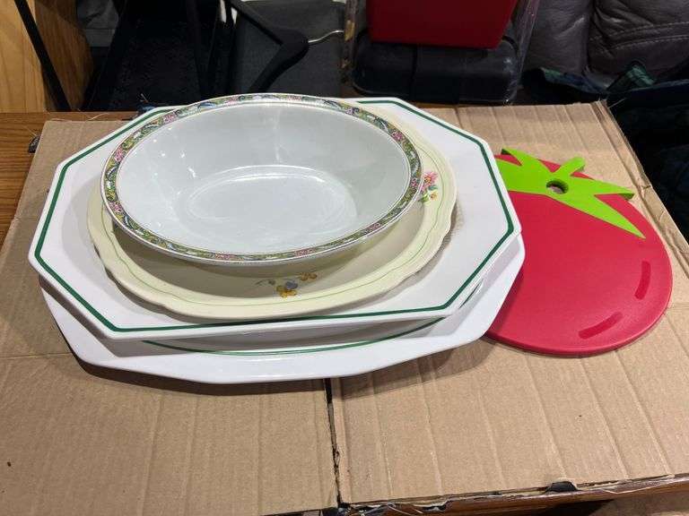 Serving Dishes, Platters & Cutting Board