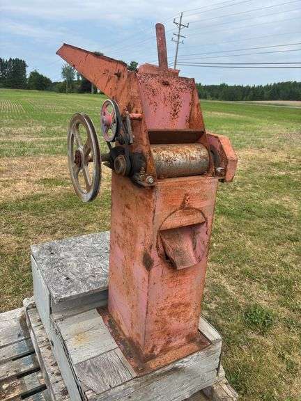 Feed crimper
