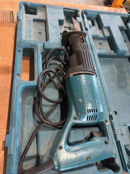 Makita reciprocating saw