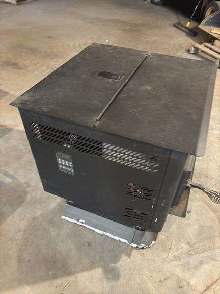 Pellet stove