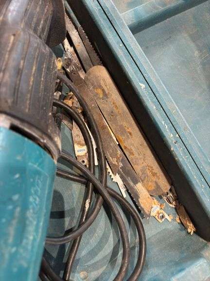 Makita reciprocating saw