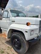 1986  FORD  F-700 dump truck
