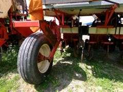 Harriston 3504 potato planter with tarp