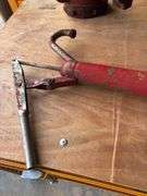Oil hand pump