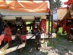 Harriston 3504 potato planter with tarp