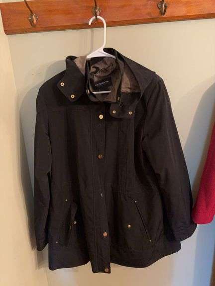 Large black women’s Liz Claiborne