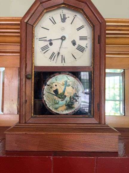 Hummingbird clock