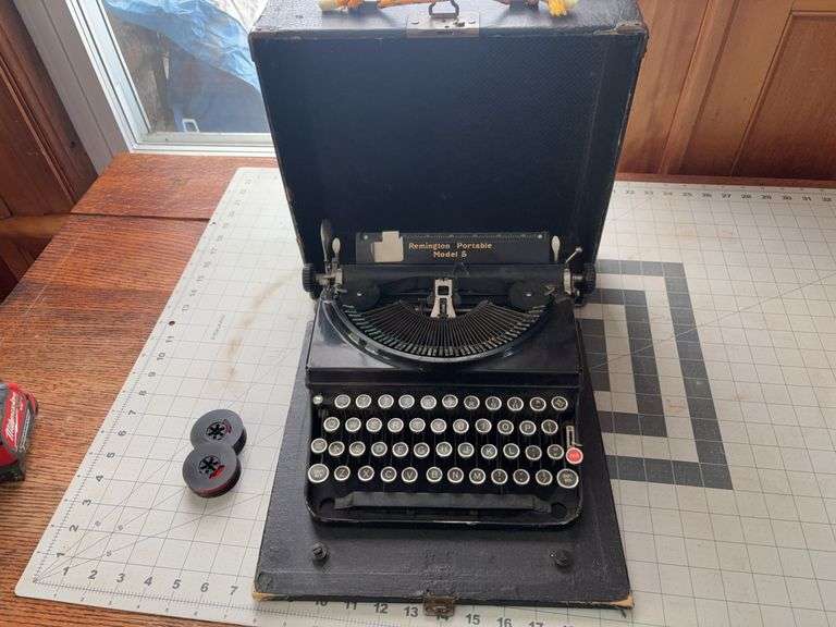 Remington portable typewriter