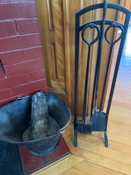 Heorth tools+ Bucket