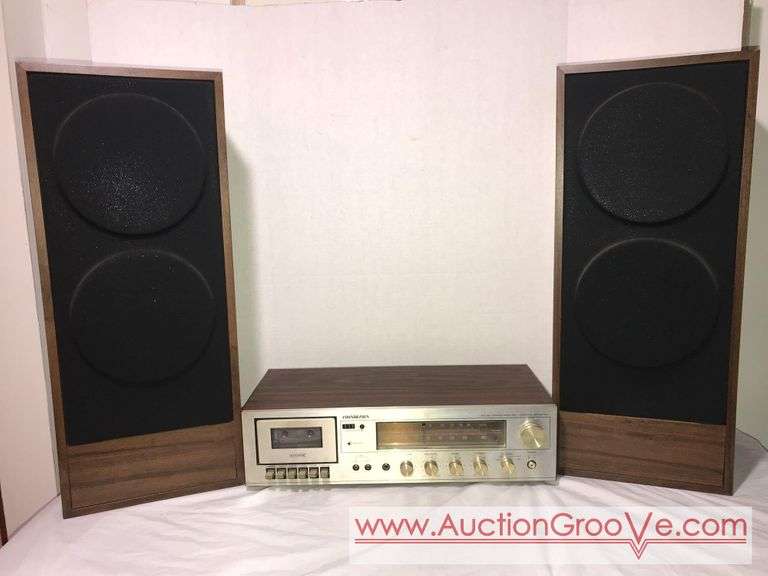 SOUNDDESIGN AM/FM Stereo Cassette & Phonograph. Complete with two ...