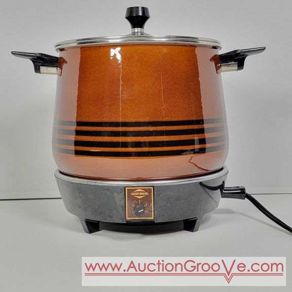 West Bend Lazy Day Slow Cooker. BB