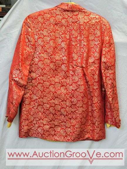 Harilela's custom Taylor's Suit Coat and a button up shirt size 15 1/2. CB