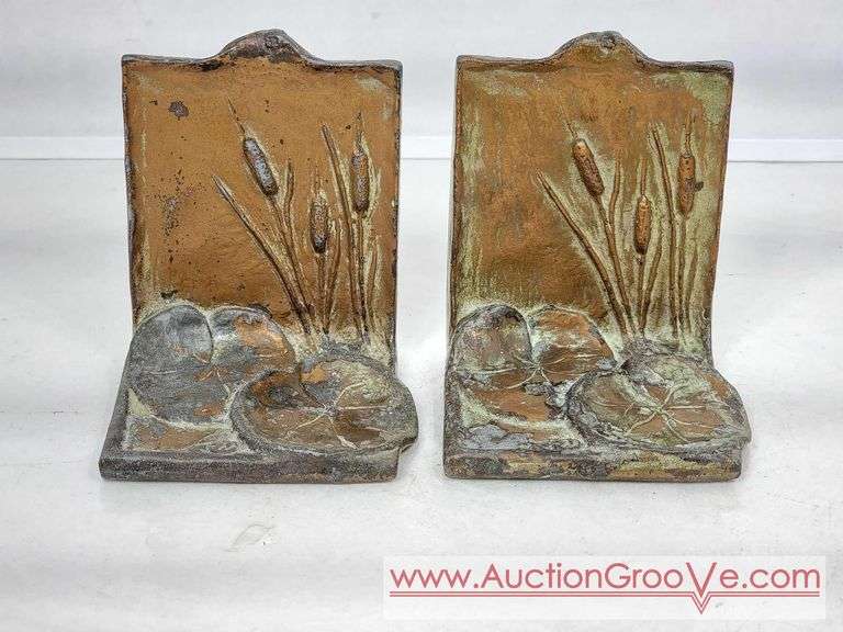 McClelland Barclay Art Nouveau Lily Pad Cast Bookends. 3.5 x 3. 4.5. T416
