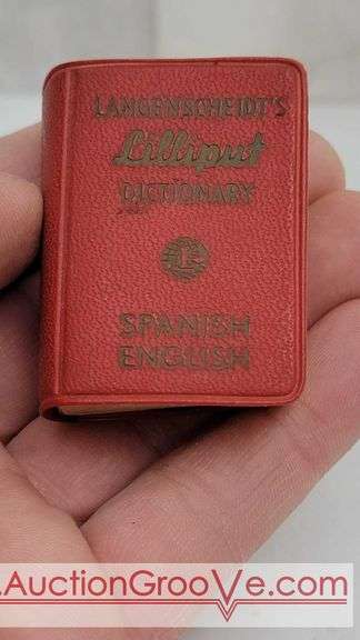 Langenscheidt Liliputt Dictionary. Spanish to English. Miniature, portable dictionary. FR1