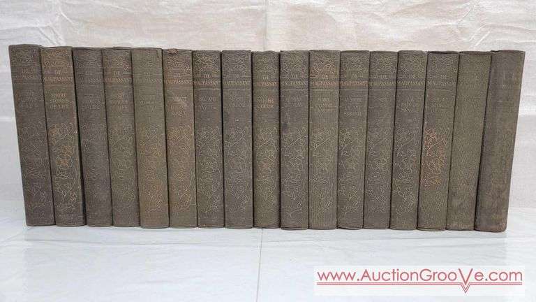 HENRI RENE GUY DE MAUPASSANT SHORT STORIES OF LIFE. 1 - 17 VOLUMES all numbered 510 of 1250 of the Beaux Art Edition. 1925 Dingwall-Rock LTD. Books are 99 years old and in similar condition to photos 