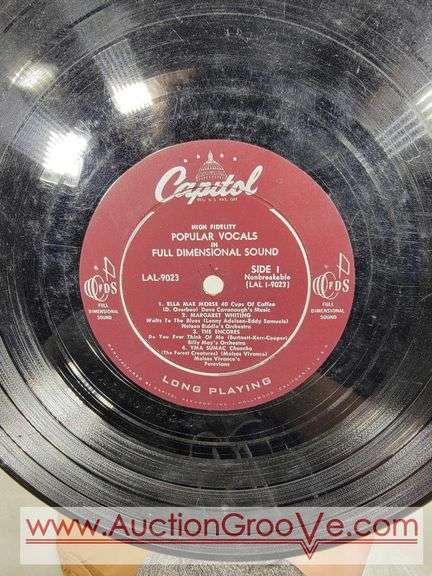 SEVENTEEN 331/3 Vinyl Records. Sarah Vaughan, Martha Kitt, Nat King Cole, Billy Daniels and more. RB1